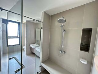 Wohnung zur Miete mit 2 Zimmer in Huai Khwang, Bangkok