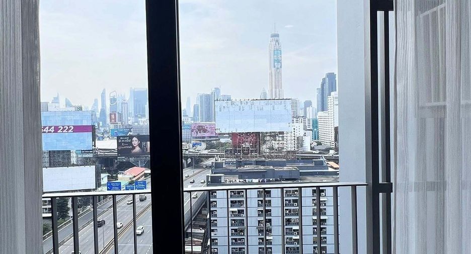 For rent 2 bedrooms condo in Din Daeng, Bangkok