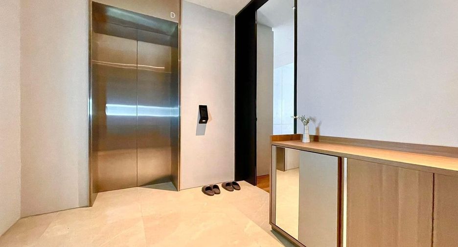 For rent 1 bed condo in Khlong San, Bangkok