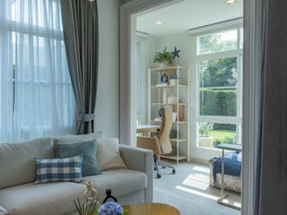Casa en alquiler de 4 habitaciones en Bang Phli, Samut Prakan