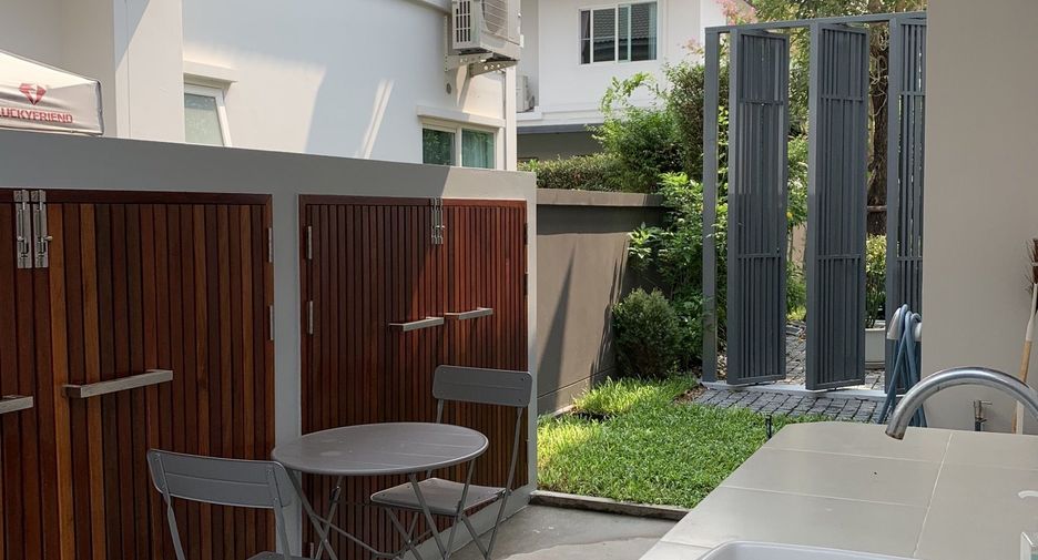 For rent 4 bedrooms house in Bang Phli, Samut Prakan