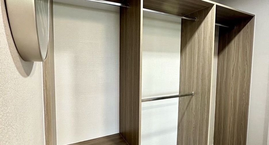For sale studio condo in Bang Phlat, Bangkok