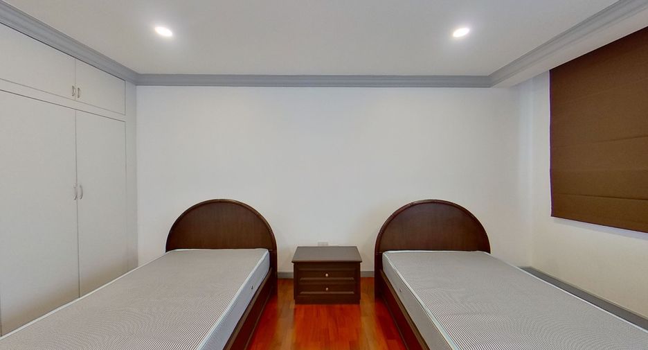 Wohnung zur Miete mit 3 Zimmer in Khlong Toei, Bangkok