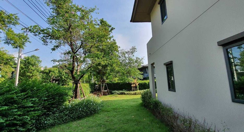 For sale 4 bedrooms house in Thawi Watthana, Bangkok