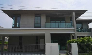 For sale 4 bedrooms house in Thawi Watthana, Bangkok