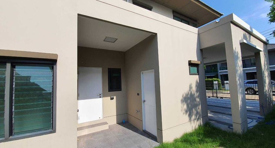 For sale 4 bedrooms house in Thawi Watthana, Bangkok