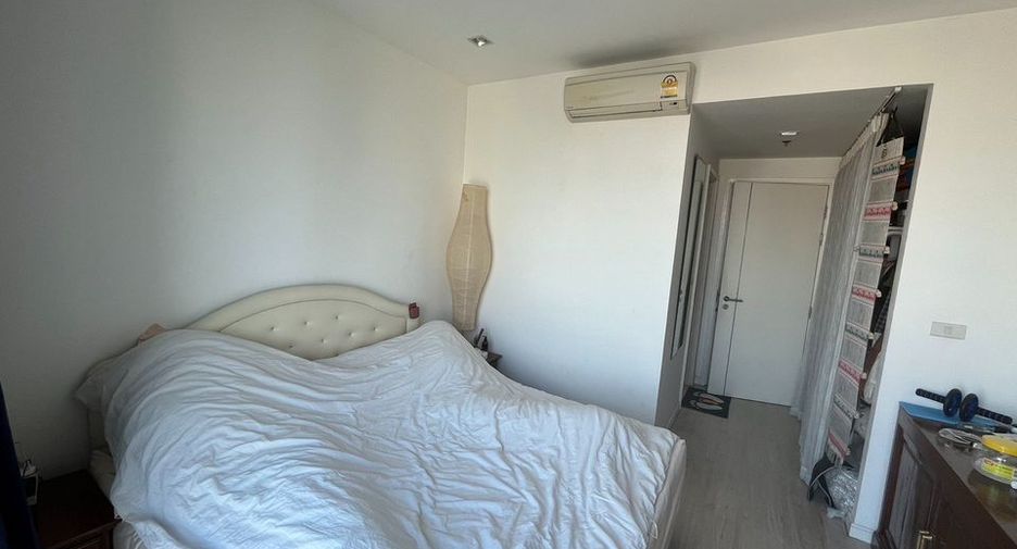 À vendre 2 chambres condo à Yan Nawa, Bangkok