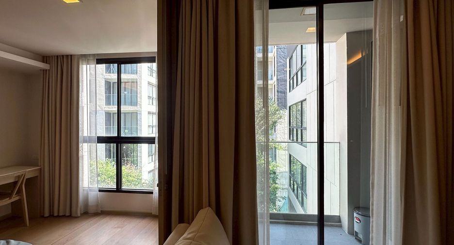 For sale 1 Beds condo in Khlong Toei, Bangkok