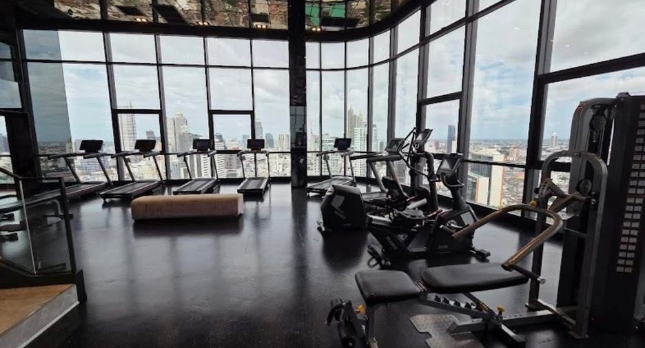 For rent 2 bedrooms condo in Bang Rak, Bangkok