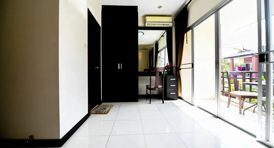 For sale and for rent 3 bedrooms townhouse in Thalang, Phuket