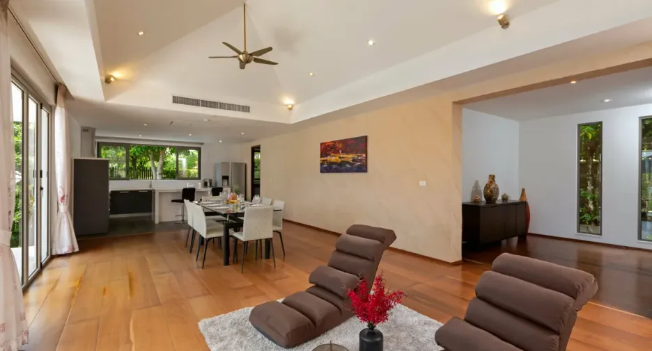 For rent 4 bedrooms villa in Thalang, Phuket