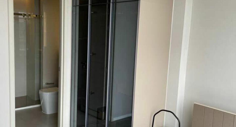 For rent 1 bed condo in Sathon, Bangkok