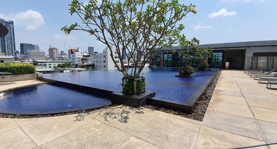 For sale studio condo in Ratchathewi, Bangkok