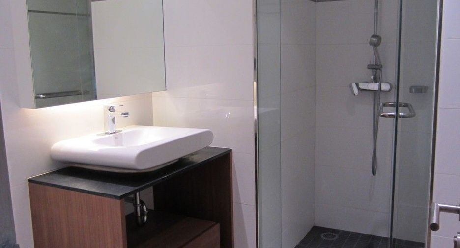 For rent 2 ベッドルーム condo in Phaya Thai, Bangkok