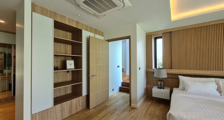 For sale 3 bedrooms villa in Mueang Phuket, Phuket