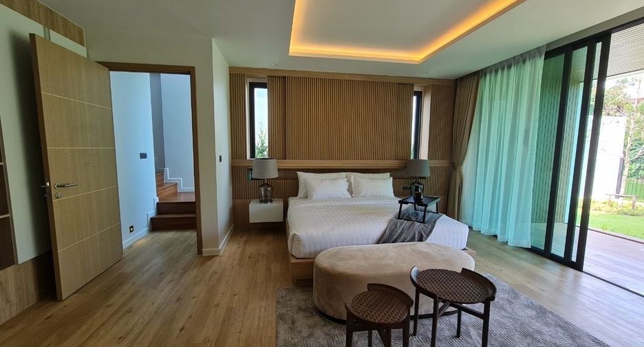 For sale 3 bedrooms villa in Mueang Phuket, Phuket