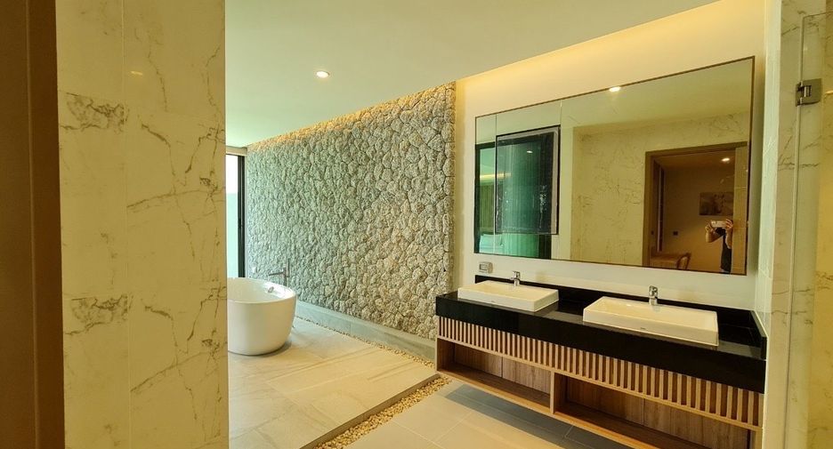 For sale 3 bedrooms villa in Mueang Phuket, Phuket