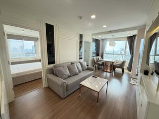 For rent 2 bedrooms condo in Thon Buri, Bangkok