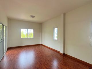 For sale and for rent 5 bedrooms house in Bang Na, Bangkok