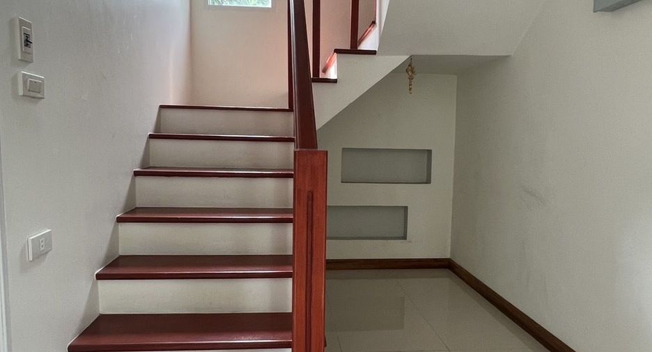 Haus zum Kauf und zur Miete mit 5 Zimmer in Bang Na, Bangkok
