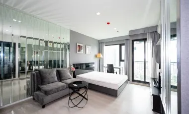 For sale studio condo in Khlong Toei, Bangkok