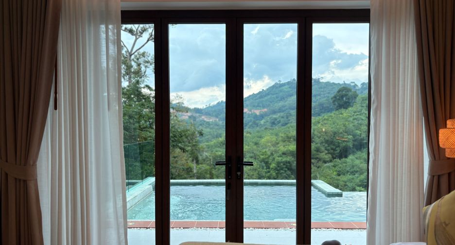 For sale 5 bedrooms villa in Thalang, Phuket