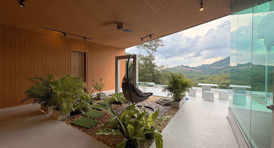 For sale 5 bedrooms villa in Thalang, Phuket