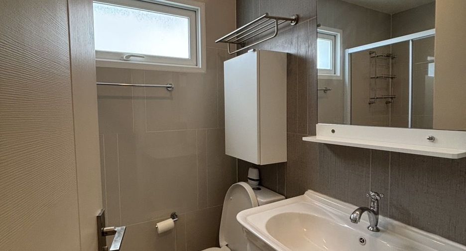 Condo en venta y en alquiler de 2 habitaciones en Bang Kho Laem, Bangkok