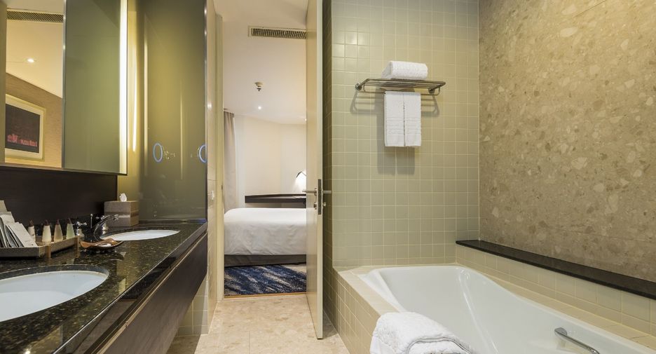 For rent 2 bedrooms apartment in Khlong Toei, Bangkok