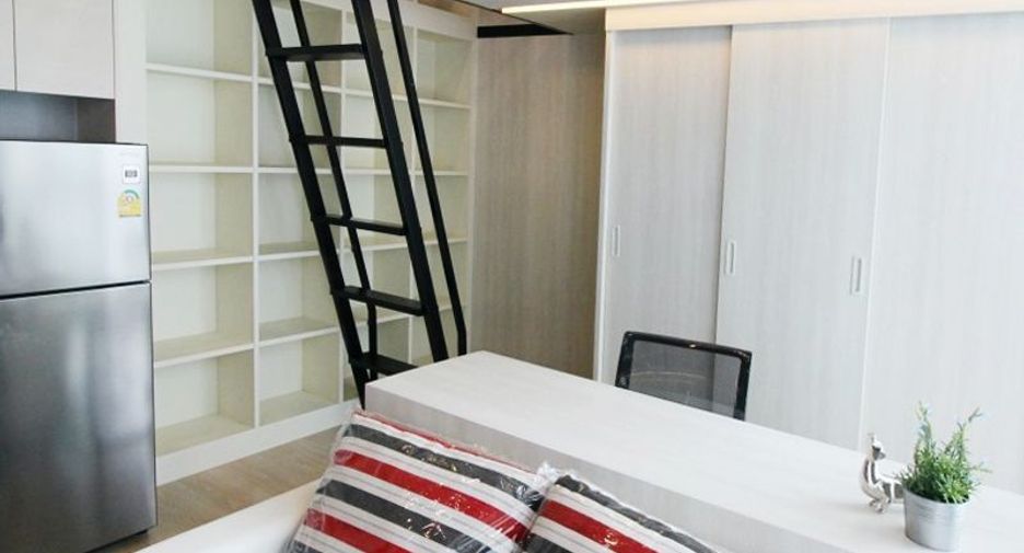 For sale studio condo in Huai Khwang, Bangkok