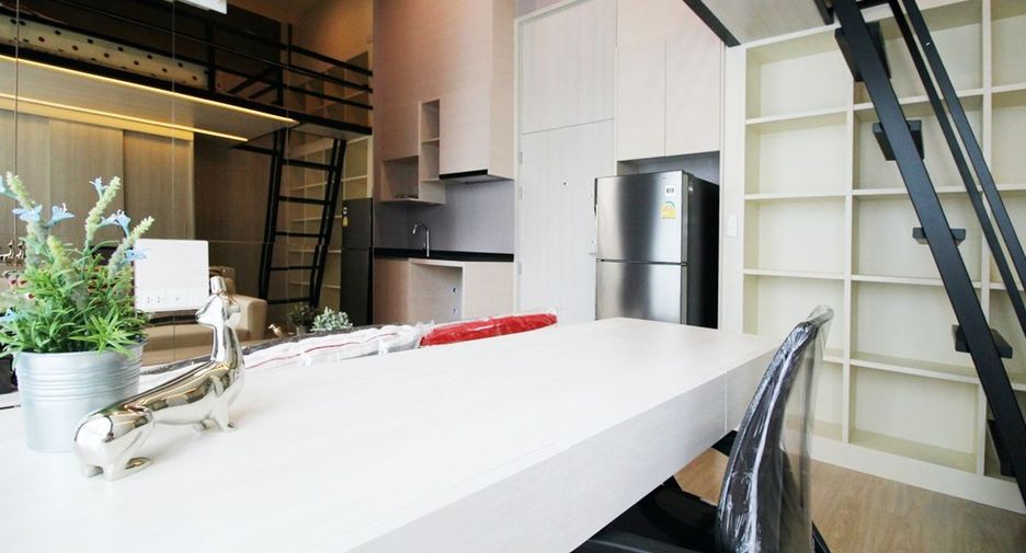 For sale studio condo in Huai Khwang, Bangkok