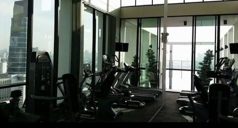 For rent 1 bed condo in Phaya Thai, Bangkok