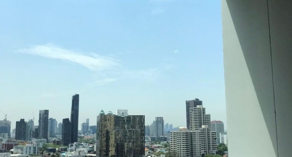 ให้เช่า 3 ห้องนอน คอนโด ใน คลองเตย, กรุงเทพฯ