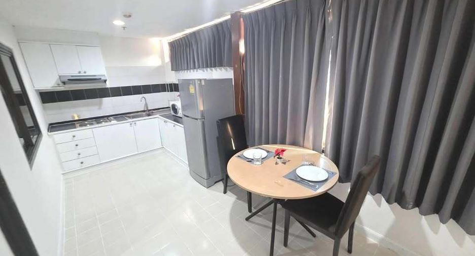 For rent 1 bed condo in Watthana, Bangkok