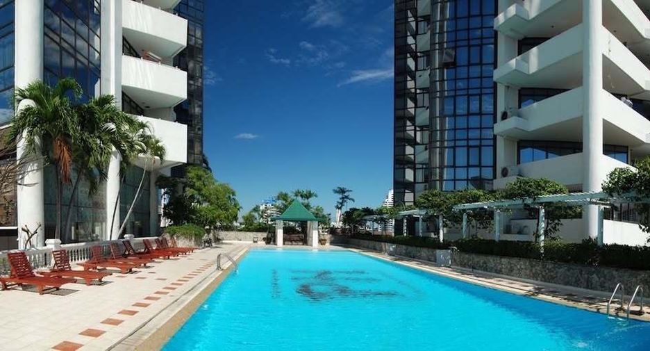 For rent 1 bed condo in Watthana, Bangkok