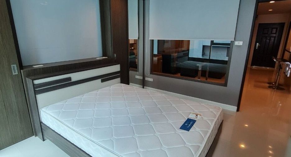 For sale studio condo in Watthana, Bangkok