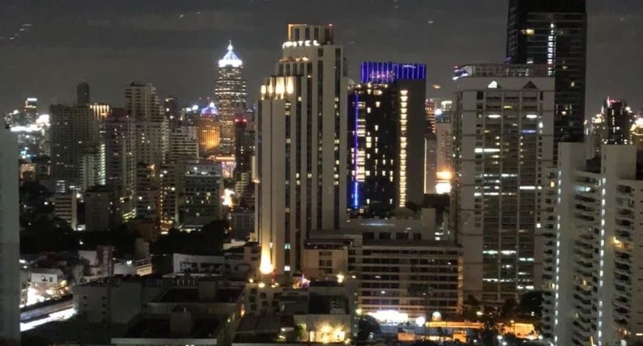 For rent 1 bed condo in Khlong Toei, Bangkok