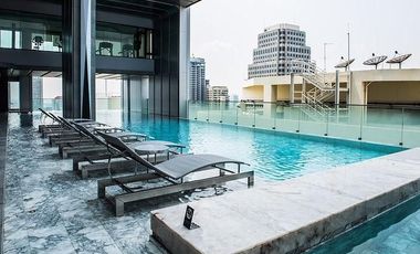 À vendre 2 chambres condo à Khlong Toei, Bangkok