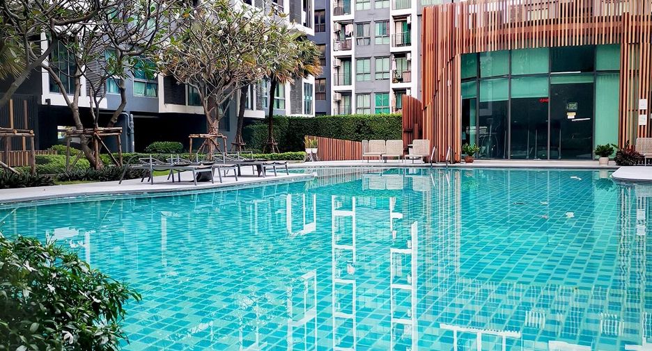 For sale 1 bed condo in Bang Kapi, Bangkok