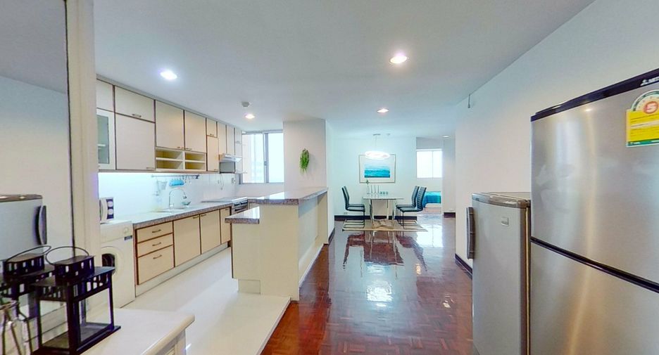 For rent 2 bedrooms condo in Watthana, Bangkok