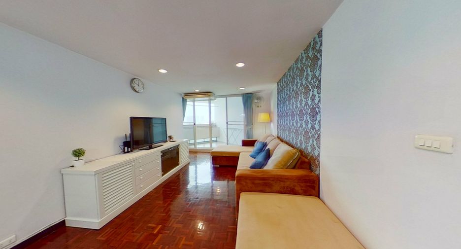 For rent 2 bedrooms condo in Watthana, Bangkok