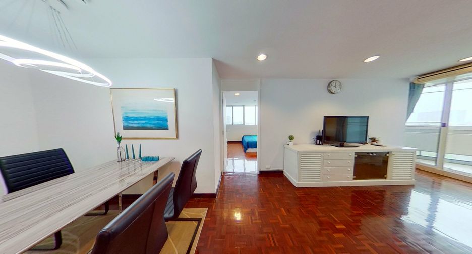For rent 2 bedrooms condo in Watthana, Bangkok