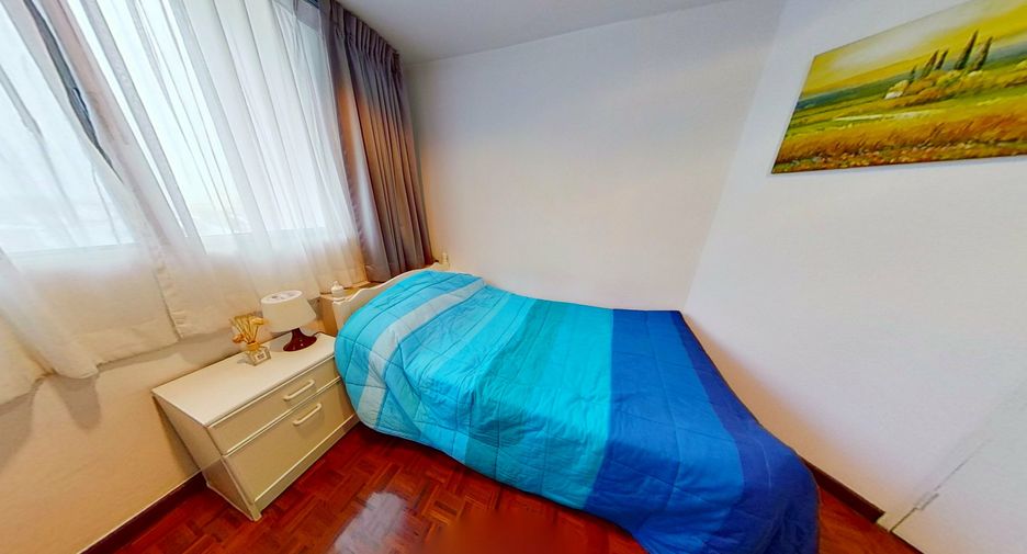 For rent 2 bedrooms condo in Watthana, Bangkok