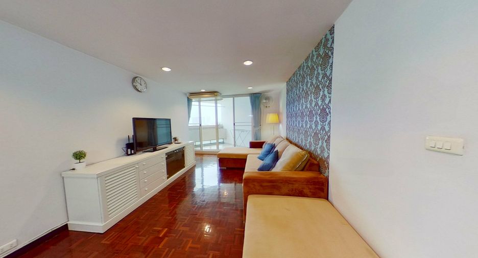 For rent 2 bedrooms condo in Watthana, Bangkok