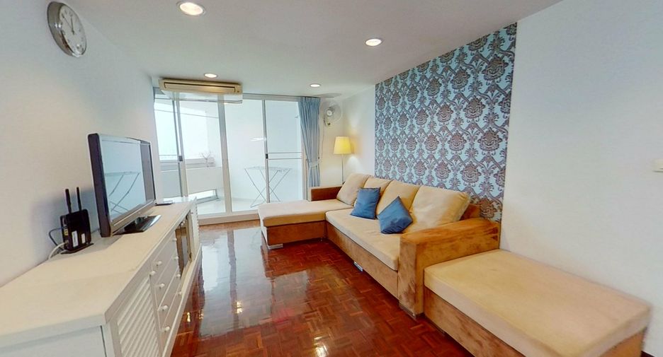 For rent 2 bedrooms condo in Watthana, Bangkok