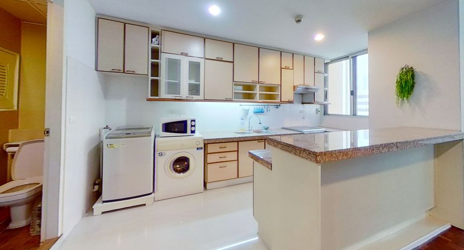 For rent 2 bedrooms condo in Watthana, Bangkok