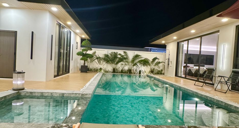 For sale 6 bedrooms villa in Thalang, Phuket