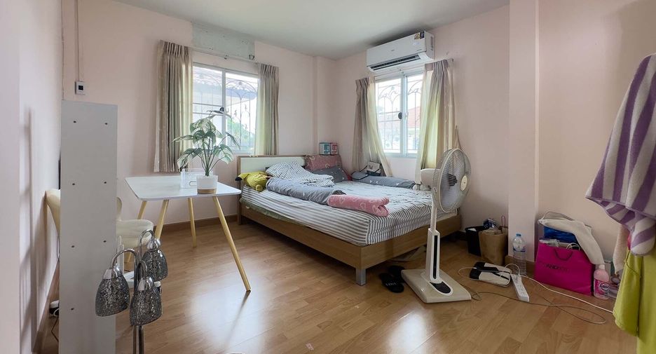 For sale 3 bedrooms house in Bang Phli, Samut Prakan