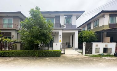 Casa en venta de 3 habitaciones en Bang Phli, Samut Prakan