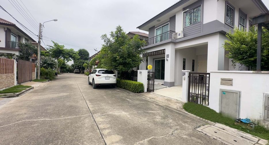 For sale 3 bedrooms house in Bang Phli, Samut Prakan